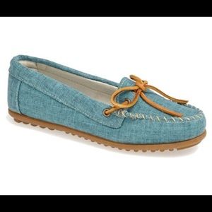 Minnetonka Aqua Blue Canvas Moccasin Loafers